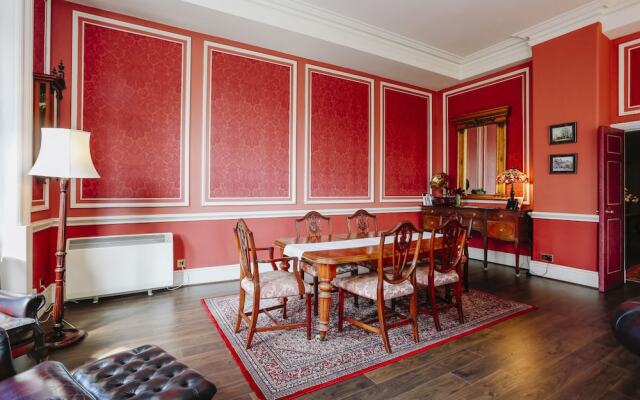 Gorgeous Royal Mile Mansion Apartment