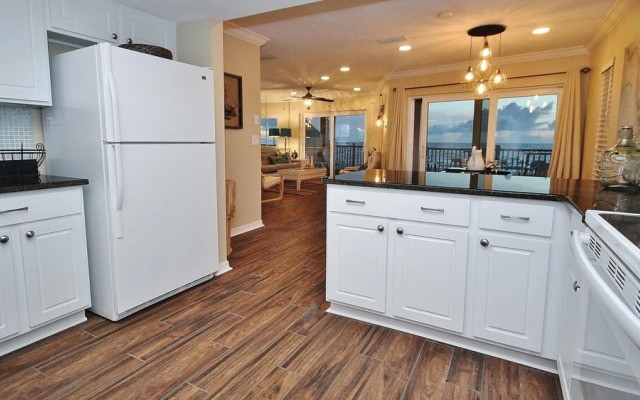 Beach Haven by Teeming Vacation Rentals