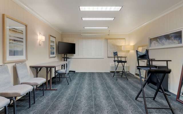 Best Western Plus Novato Oaks Inn