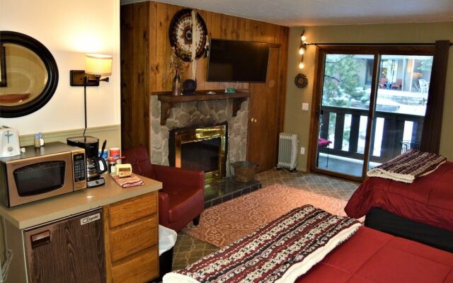 Inn on Fall River & Fall River Cabins
