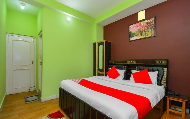 Hotel Mansarovar by OYO
