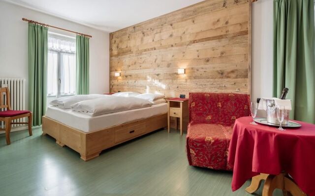 Hotel Oasi