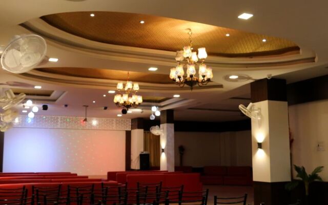 Hotel Shree Palace & Restaurant