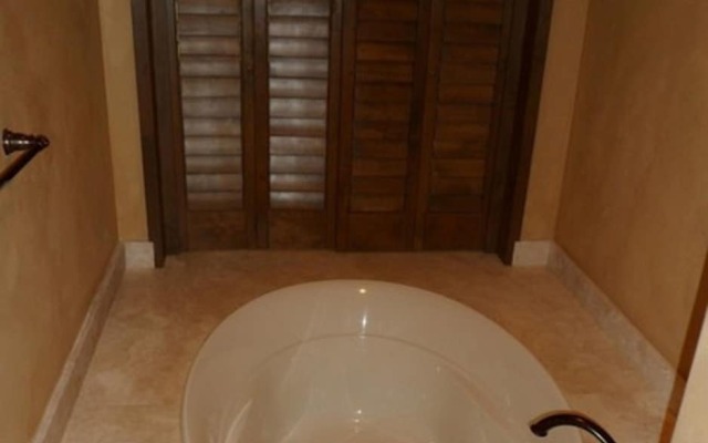 Bella Sirena 2BR BC 801 by Casago