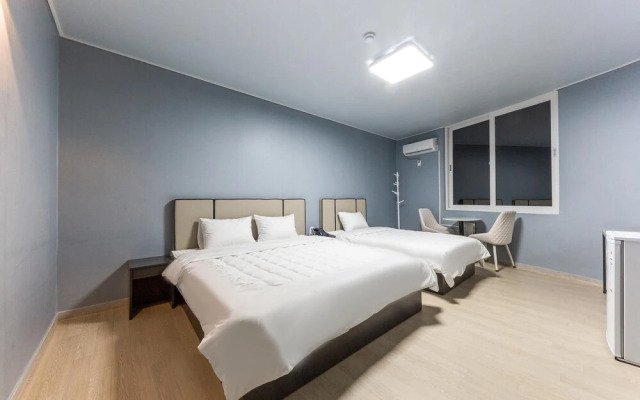 Yeosu Rivera Hotel