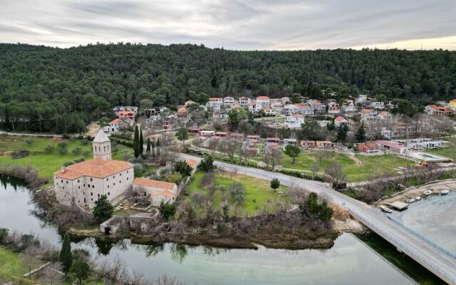 French Nateko Glamping Tent