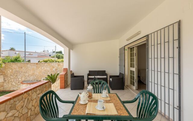 2401 Villetta Rosa by Barbarhouse