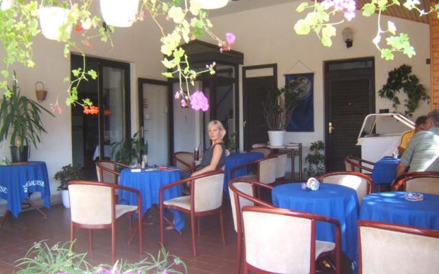 Pestjhely Panzi tterem