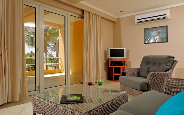 Den Laman Condominiums