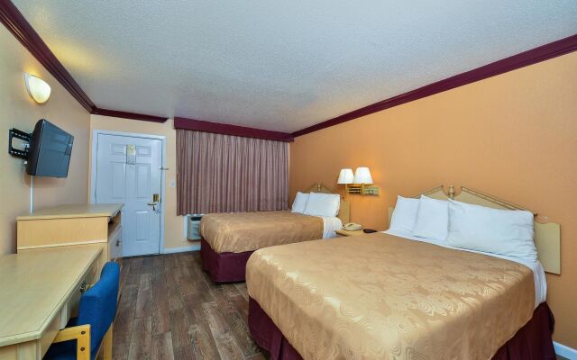 America's Deluxe Inn