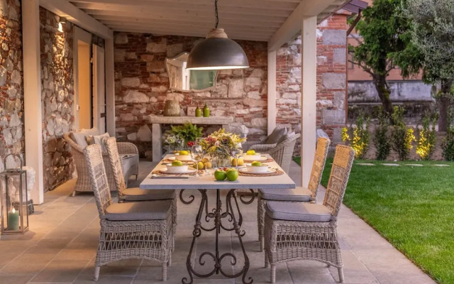 Egidio City Farmhouse
