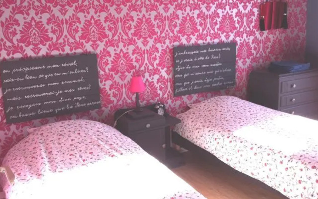 Alice et Marie au Pays du Louvre