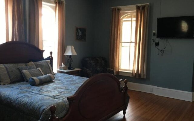 Cook Mansion Bed & Breakfast