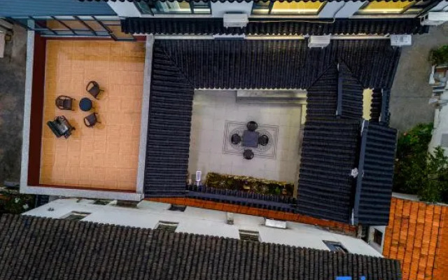 Yiqinju Homestay (Xishan Scenic Area Branch)