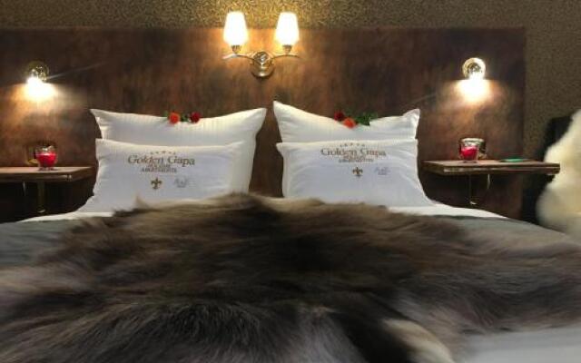 Golden Gapa River Luxury Apartment 16