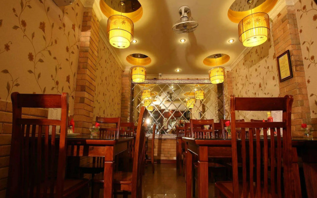 Hanoi House Hostel & Travel