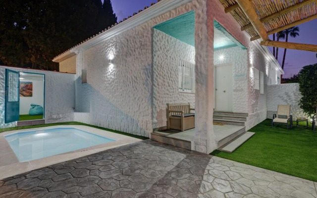 Villas By Seric,15' walking to the beach