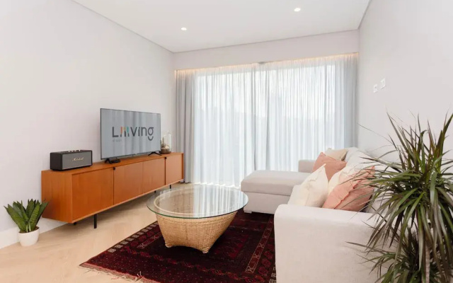 Luxury Design Apartment M