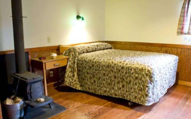 Roosevelt Lodge & Cabins