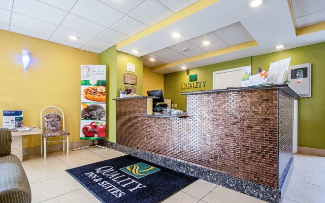 Quality Inn & Suites Glenmont - Albany South