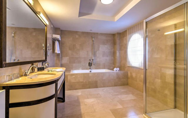 Epoque Hotel