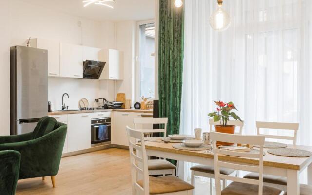 Essenza Charming Two BedRoom Apartment