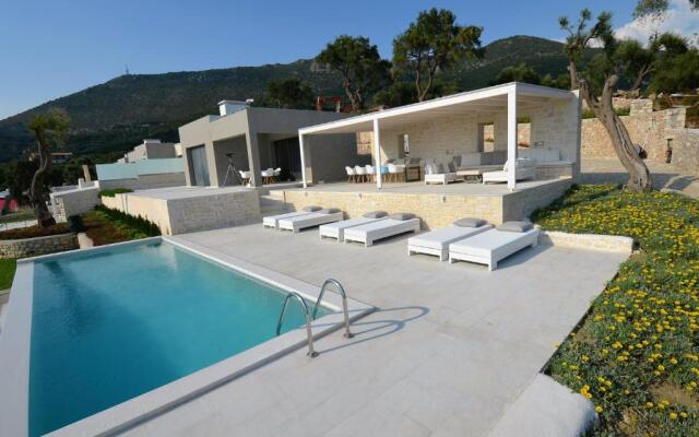 Villa Kira