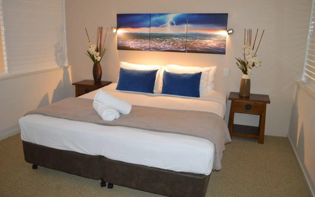 Outrigger Bay Apartments