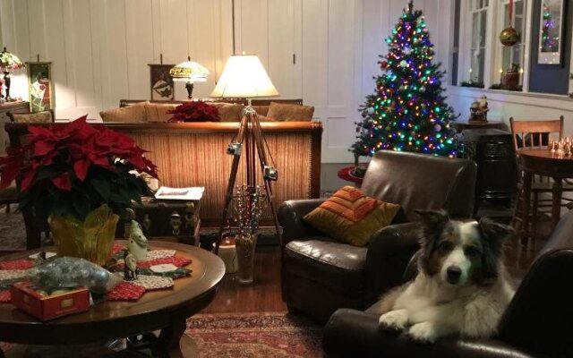 Inn at Harbour Village