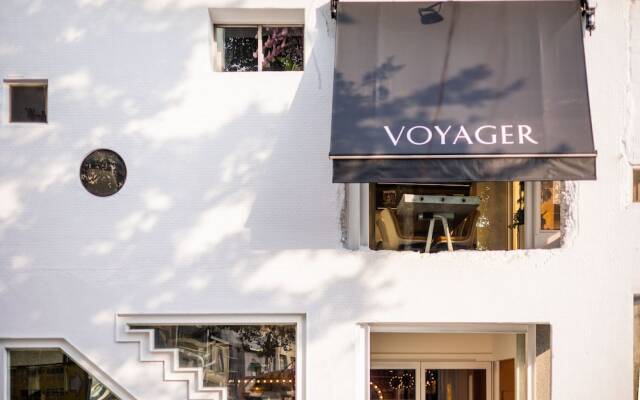 Voyager Hotel