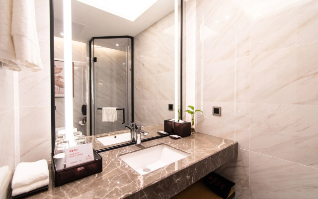 Ramada Plaza Wyndham Wenzhou Cangnan