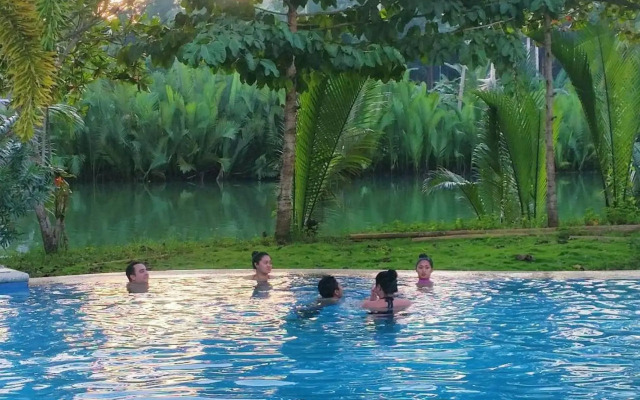 Loboc River Resort