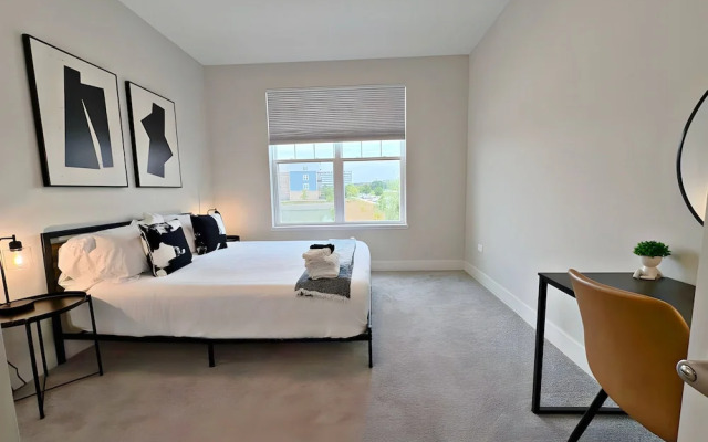 Modern 4BR with Parking - WV rep 4