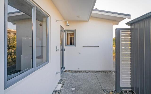 Pauanui Hangar Retreat - Pauanui Holiday Home