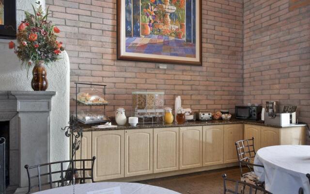 Comfort Suites at Sabino Canyon