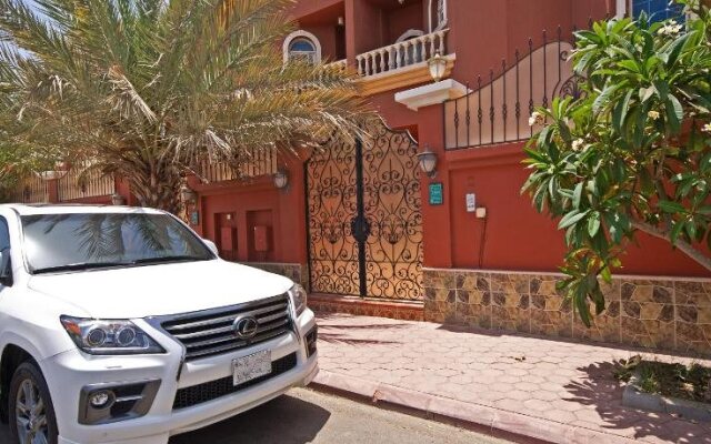 Royal In Villas