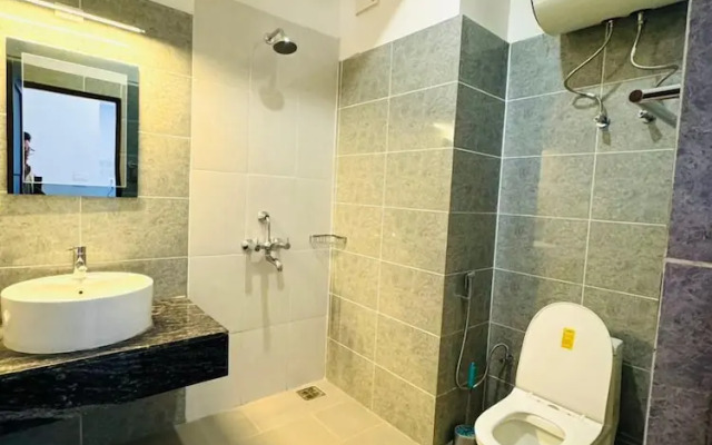 Dzi Apartments