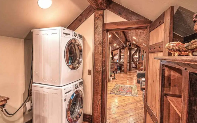 Forge Lake Lodge in Topton