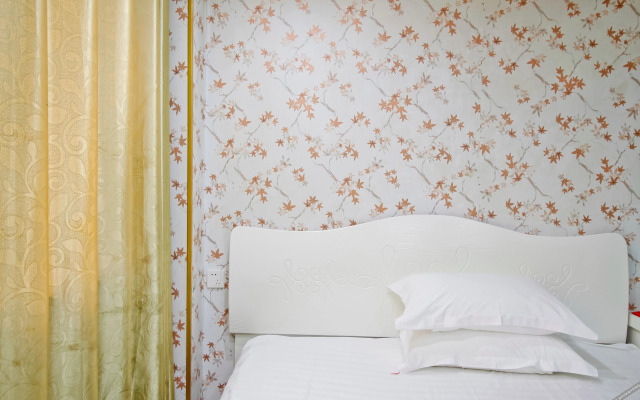 Feixi Qinglong Daily Rent Apartment (Zishi Road Branch)