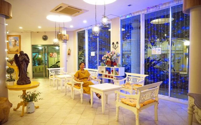 Caza V1 Serviced Apartment