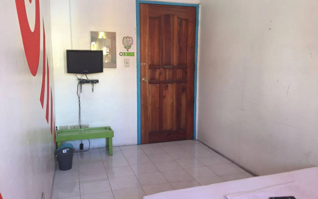 Dormitels Bacolod - Hostel