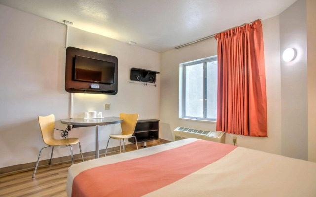 IND Hotel