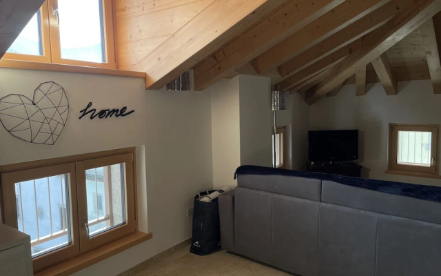 061 Bilocale Mansarda Carisolo