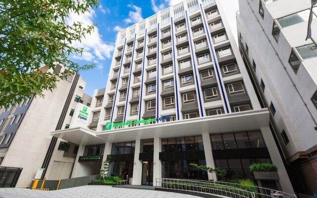 Holiday Inn Express Taichung Fengchia