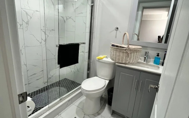 Luxury 2 bedroom 2 full baths rooms