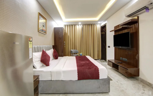 Lime Wood Stay Near Huda City Centre