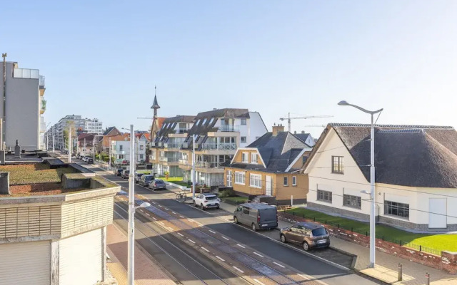 Modern Flat Near the sea