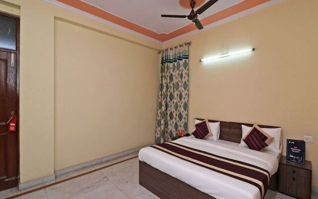 OYO 12774 Akash Residency