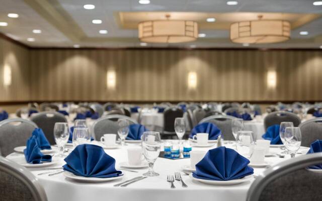 Embassy Suites by Hilton Piscataway Somerset