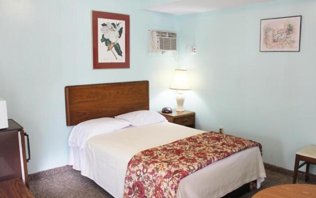 Barberry Court Motel